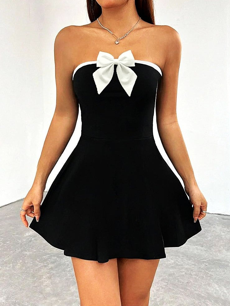 "Korean Elegant Black Bow Strapless Dress – Chic, Flirty & Timeless! Perfect for Parties, Dates & Special Nights.